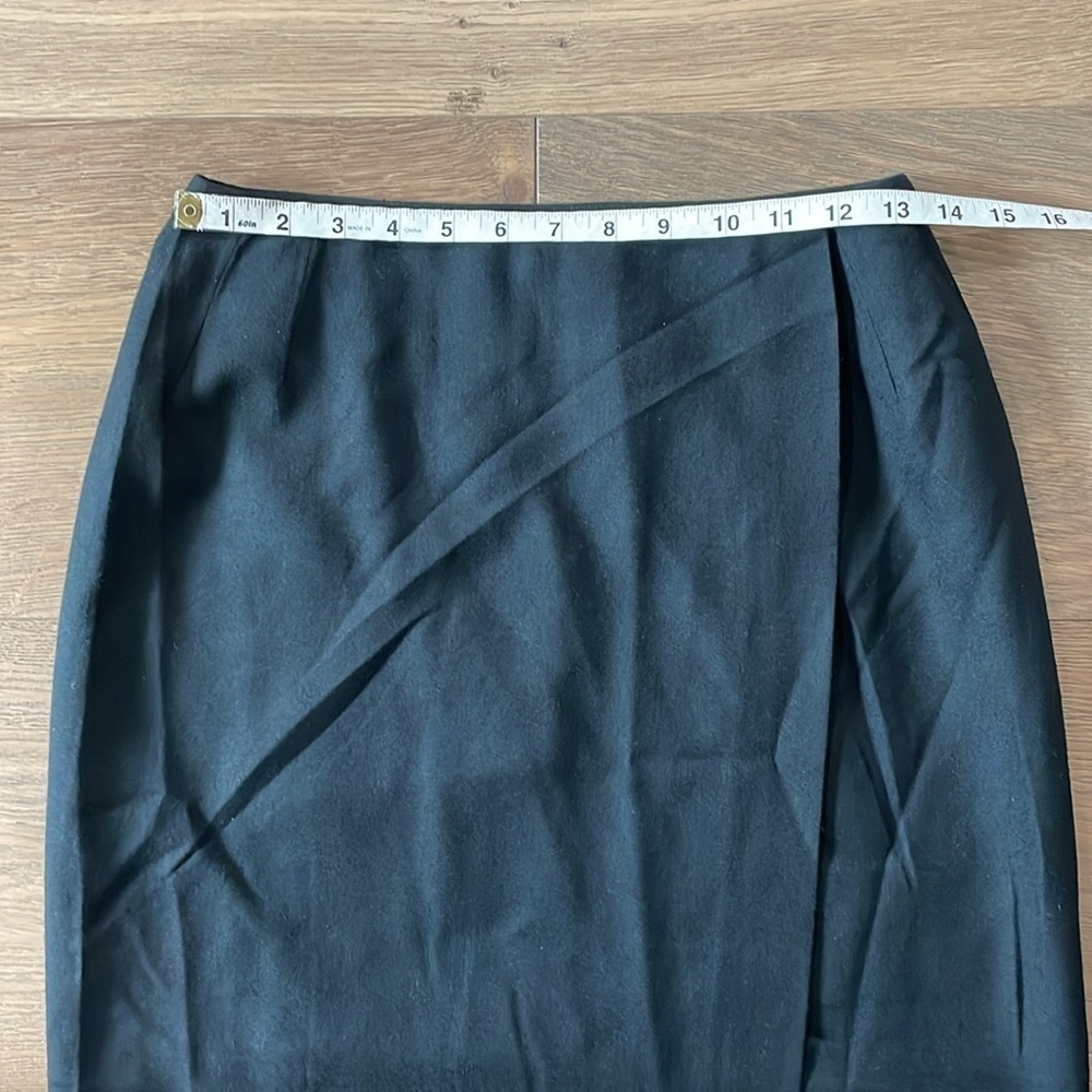 Industria Made in Italy 100% Wool Black Wrap Skirt IT42/US6 - Picture 3 of 10